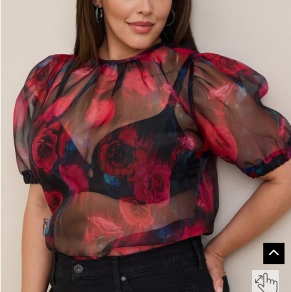 Torrid 4X floral red and black organza puff sleeve top - Picture 4 of 4
